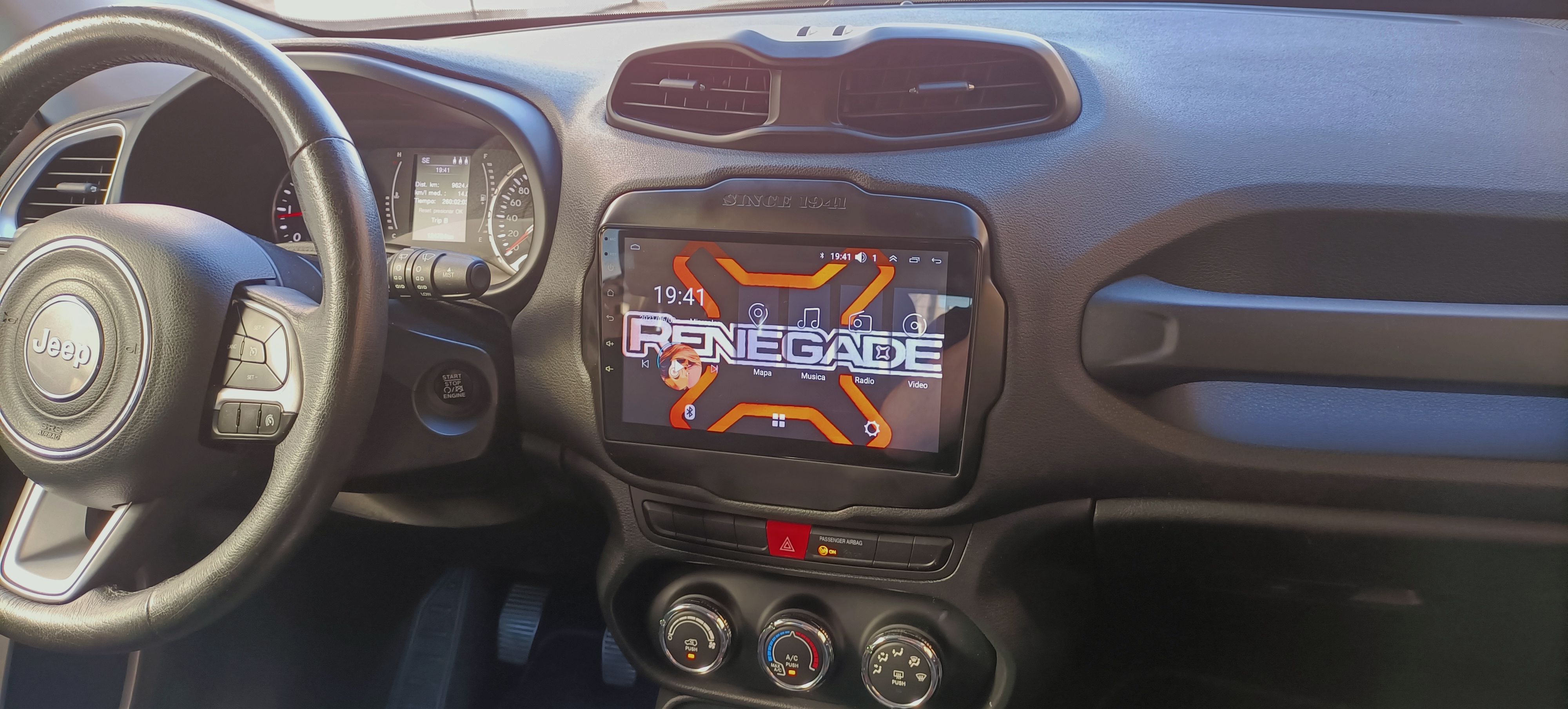 Pantalla 9" para Jeep Renegade 2014