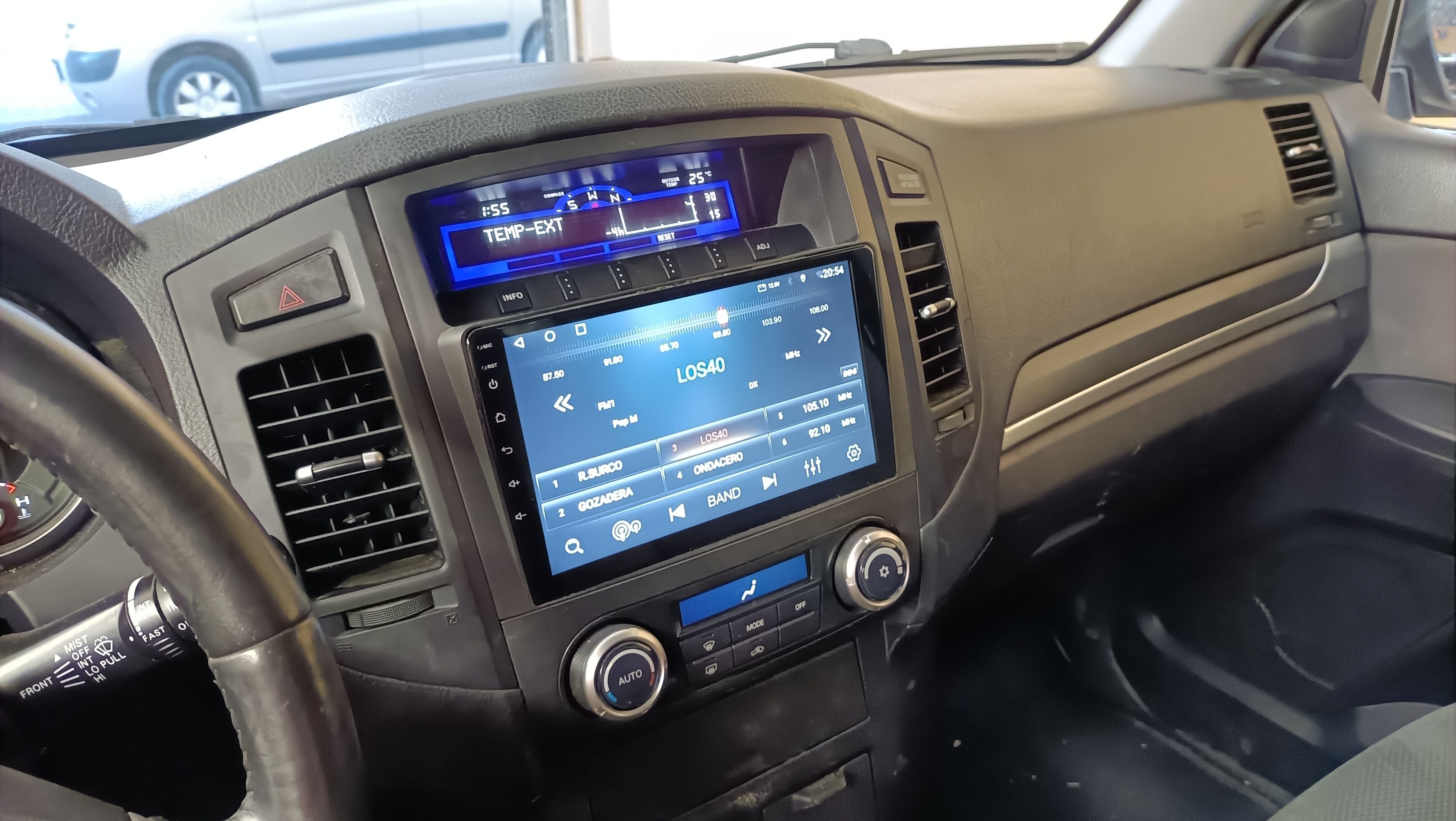 Pantalla 9" para Mitsubishi Montero/Pajero