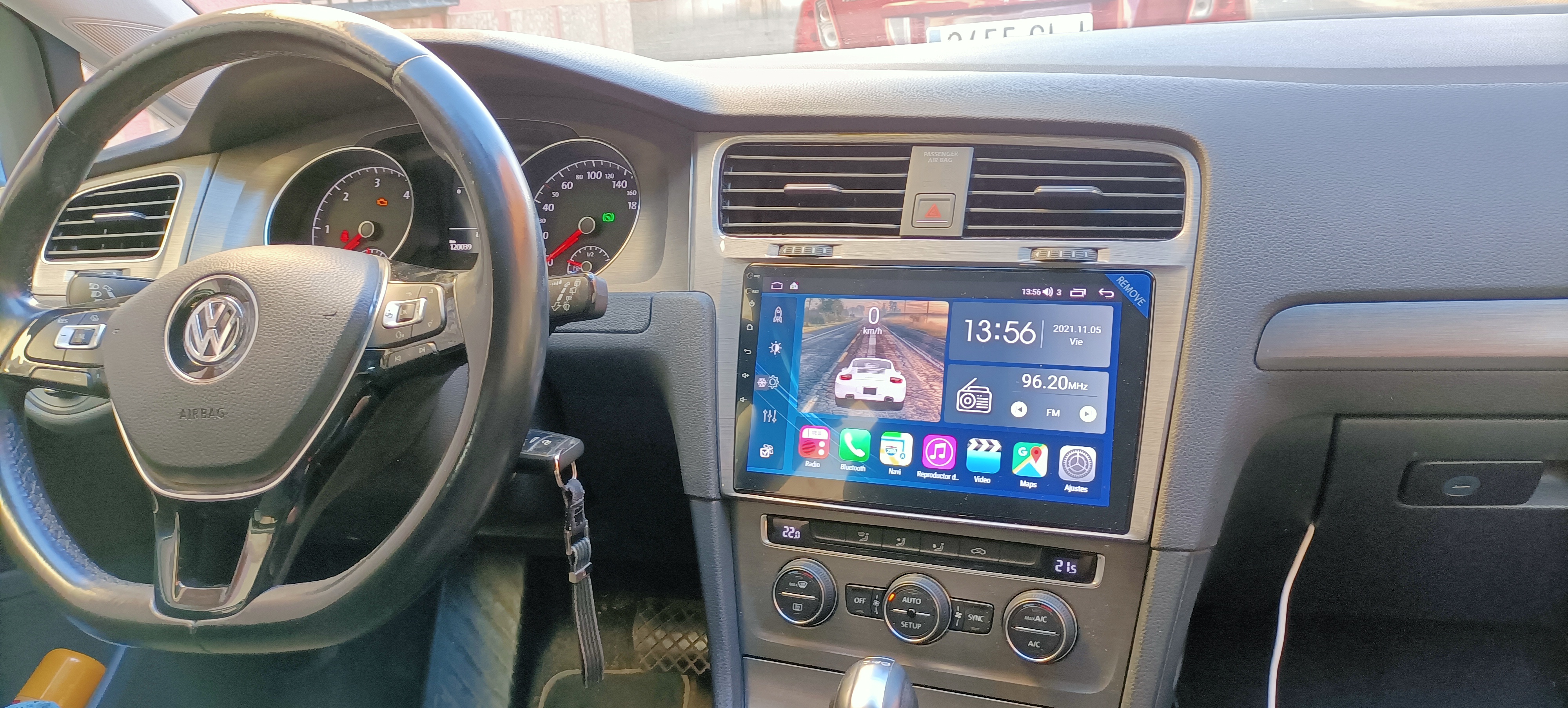Pantalla 10″ para VW Golf VII - Negro 2013