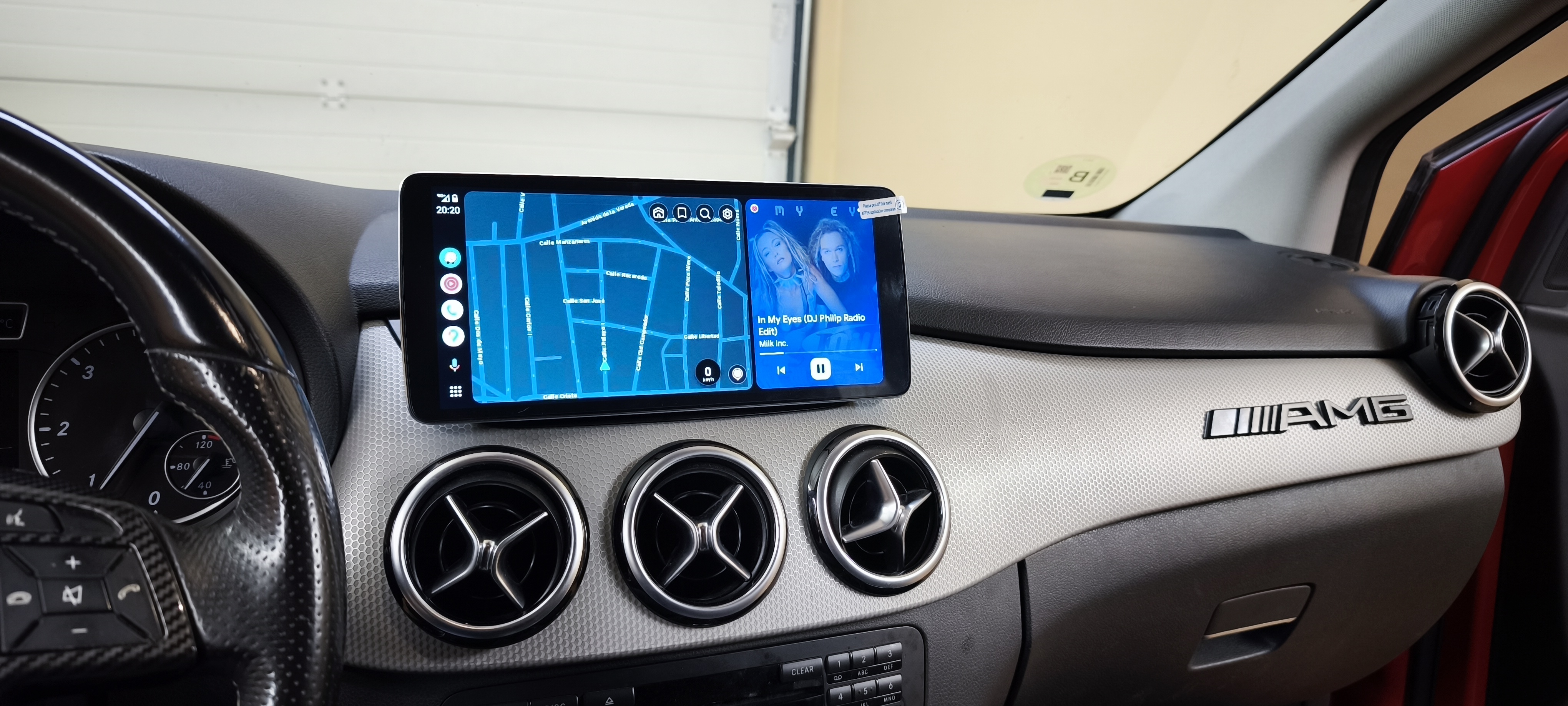 Marco Adaptador 10o12" Linux Carson para Mercedes B, 2016-2019