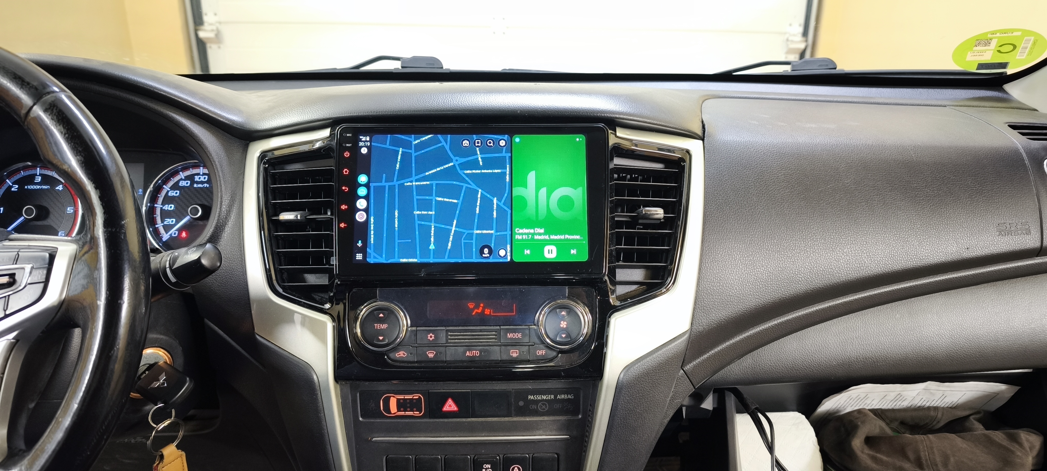 Pantalla 9" para Mitsubishi L200 2020