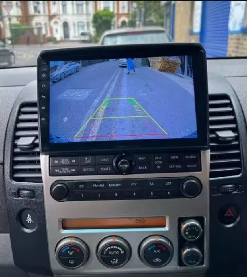 Pantalla 9" para Nissan PathFinder / Navara 2005