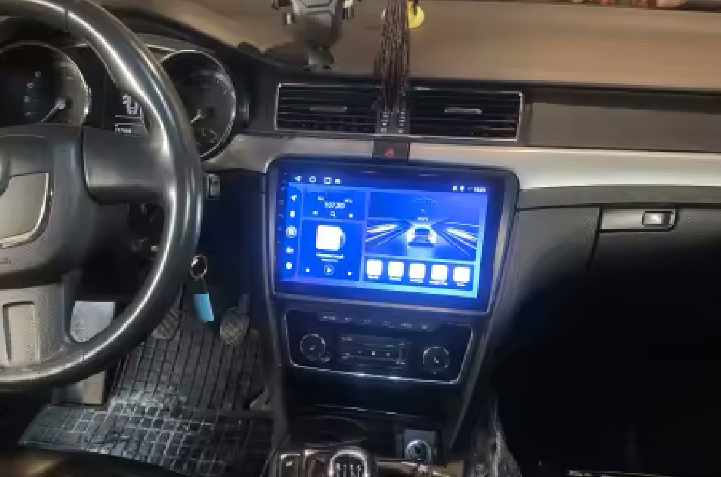 Pantalla 10" para SKODA SuperB 2009 - 2014