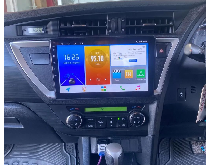 Pantalla 10″ para Toyota Auris 2014