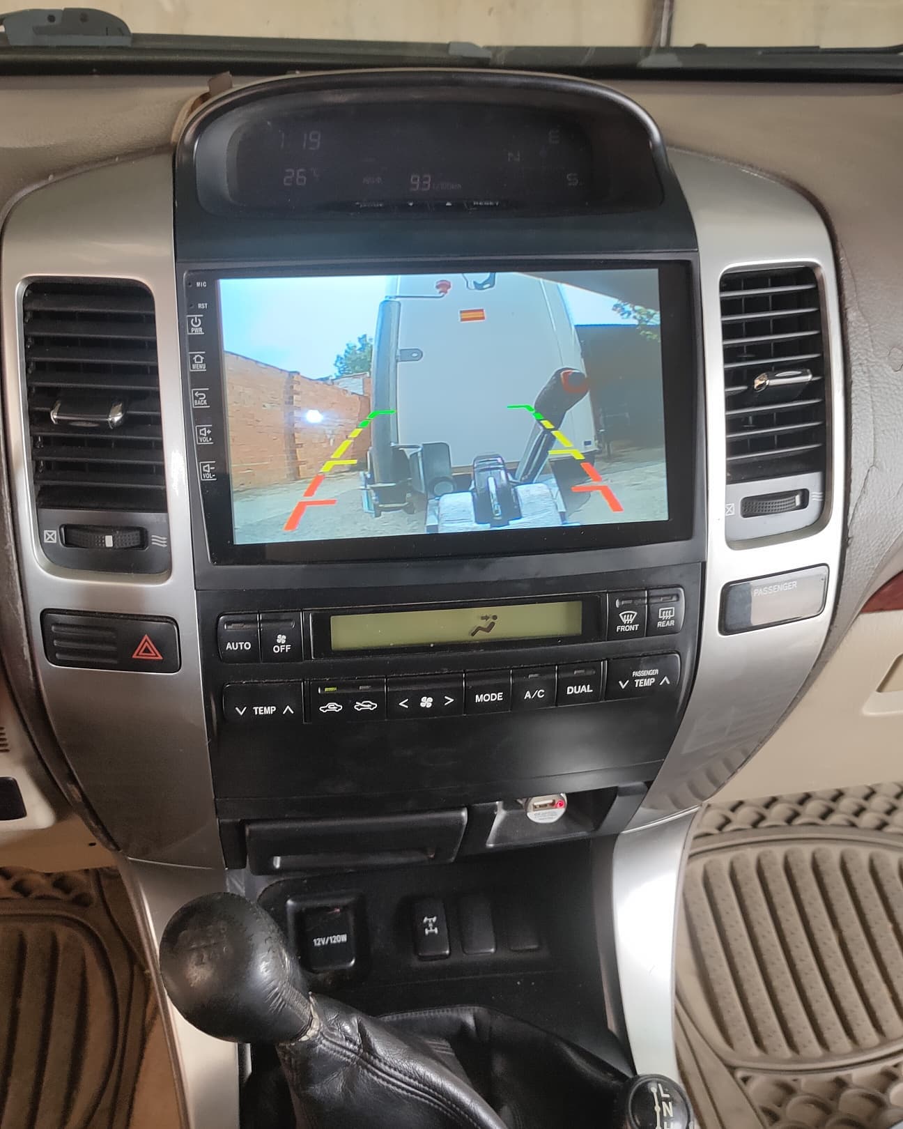 Pantalla 9" para Toyota Land Cruiser 2006