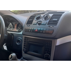 Marco Pantalla Android Carson - Mercedes Benz B200 