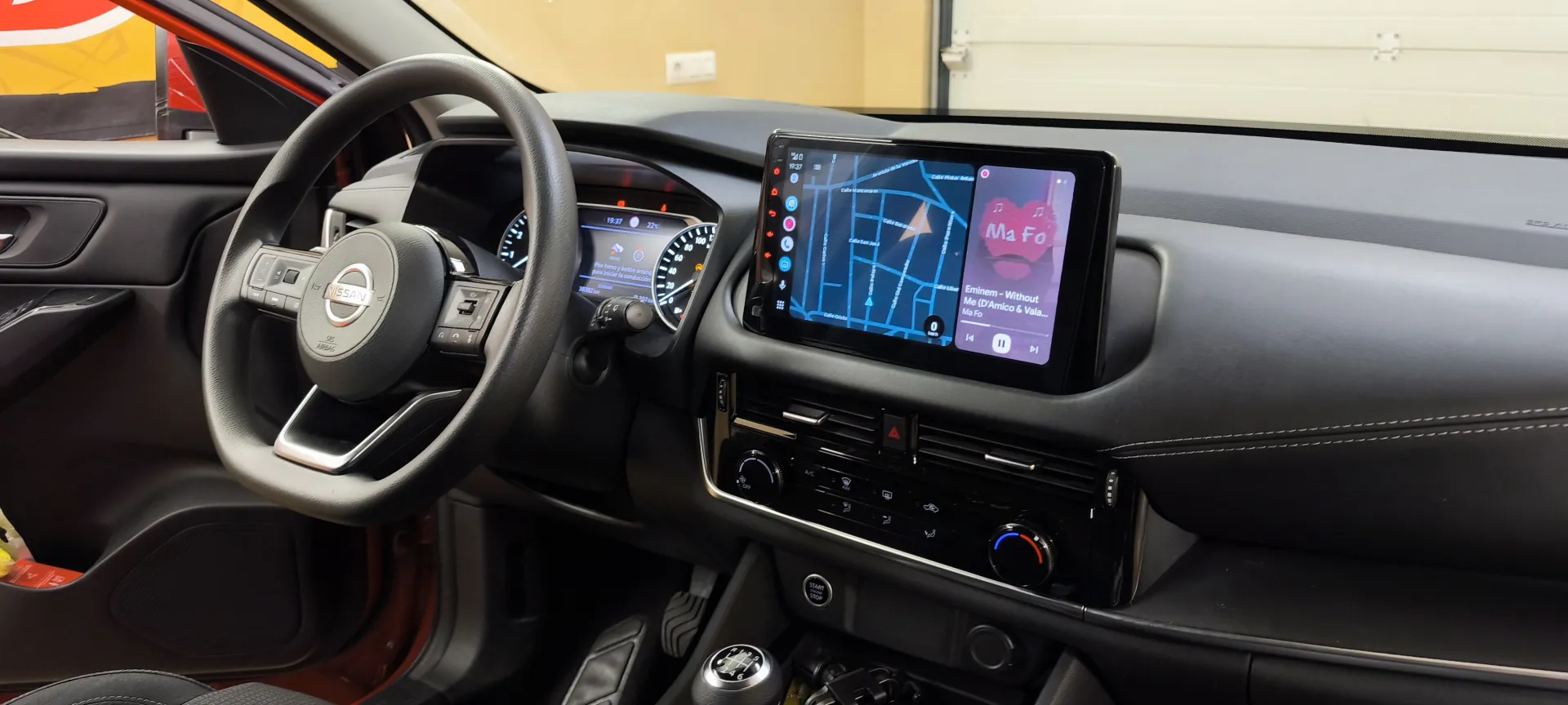 Galería Instalación multimedia — Nissan Qashqai 2023