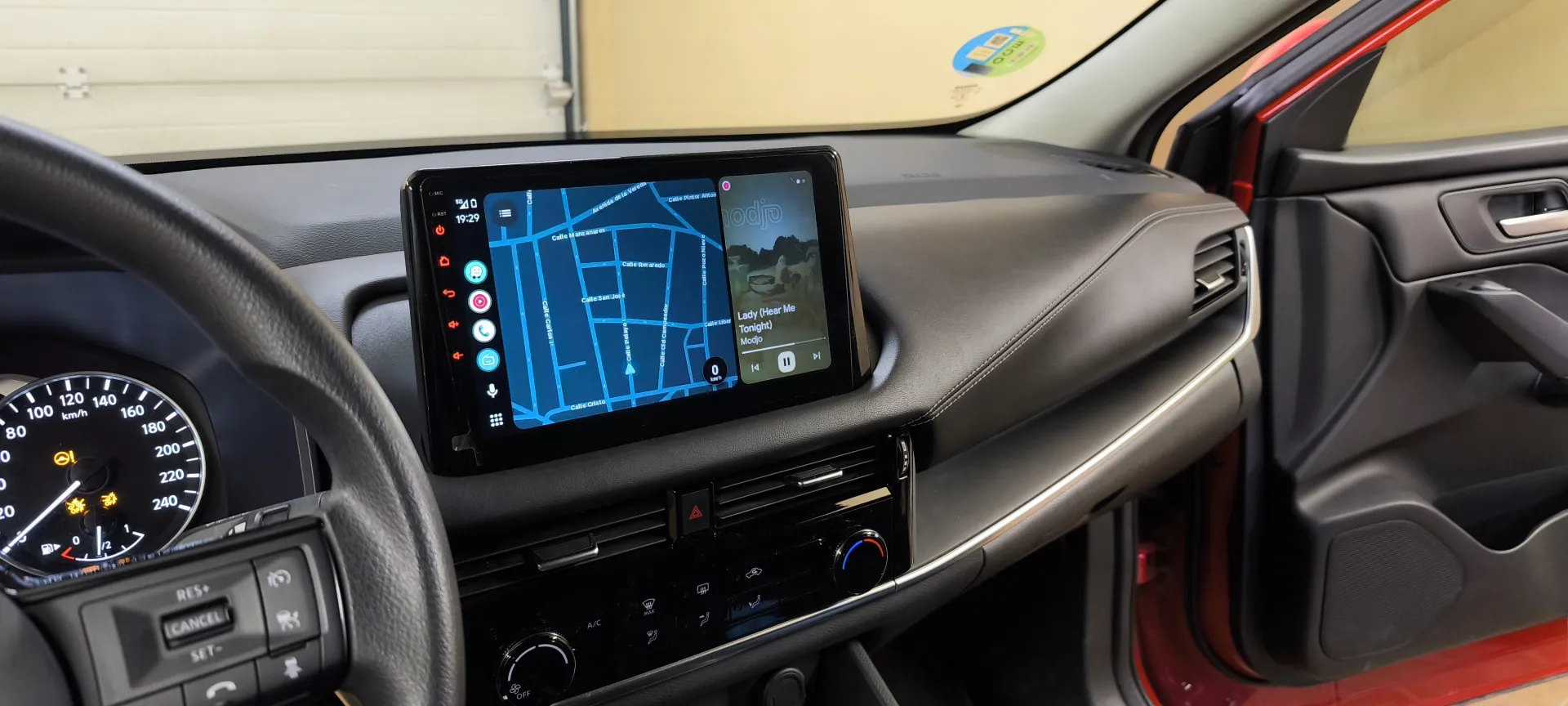 Galería Instalación multimedia — Nissan Qashqai 2023
