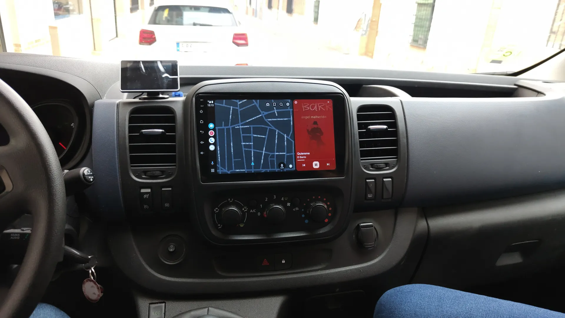 Galería Opel Vivaro 2015 · Multimedia, sonido y cámaras 