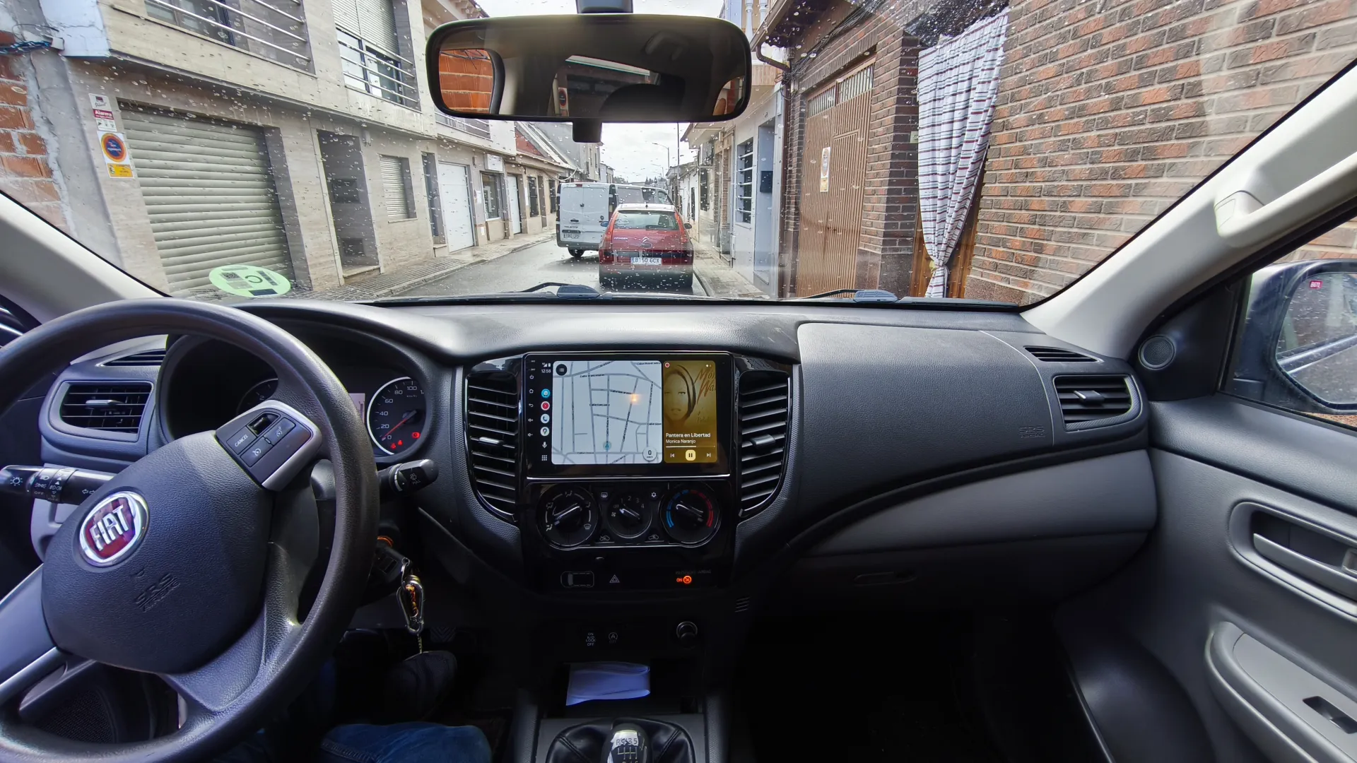 Galería Upgrade en Fiat FullBack 2015 2015: equipamiento multimedia con cámaras y cableado integrado