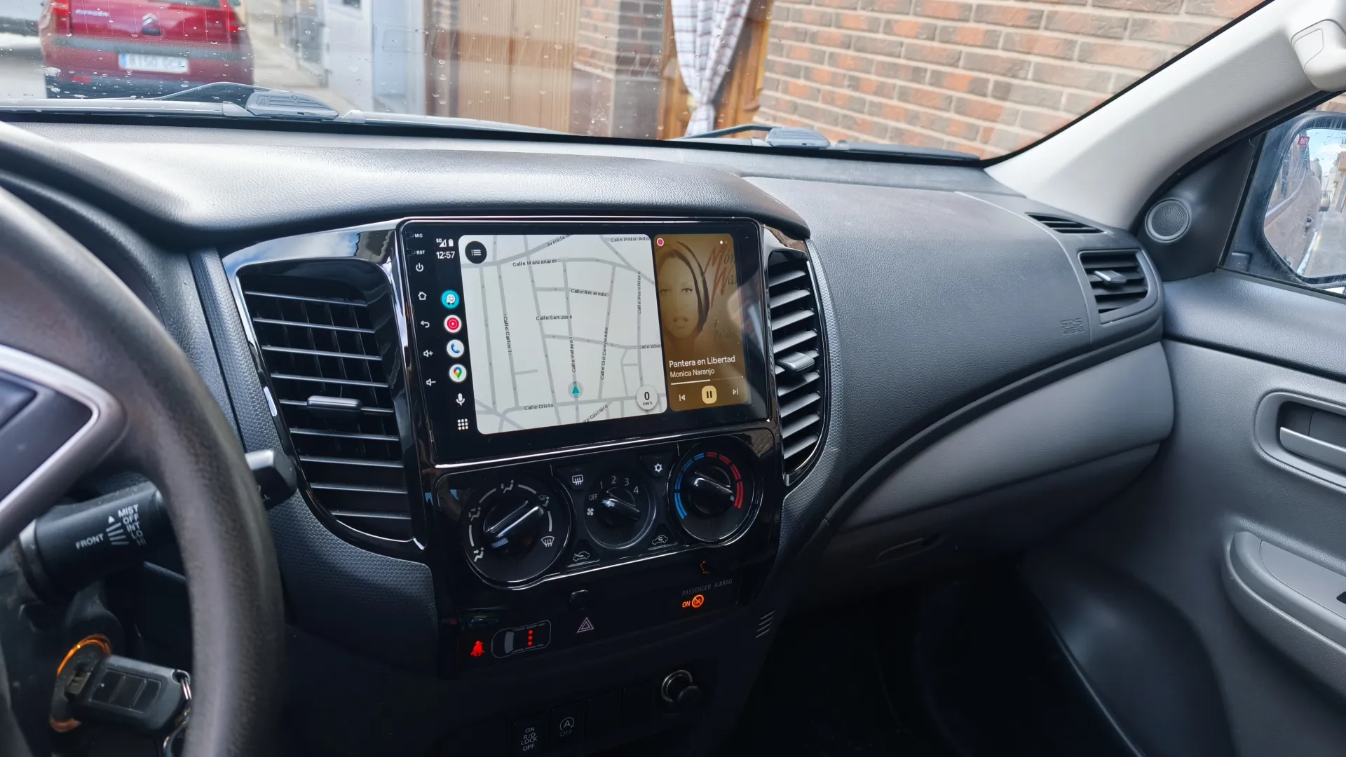 Galería Upgrade en Fiat FullBack 2015 2015: equipamiento multimedia con cámaras y cableado integrado