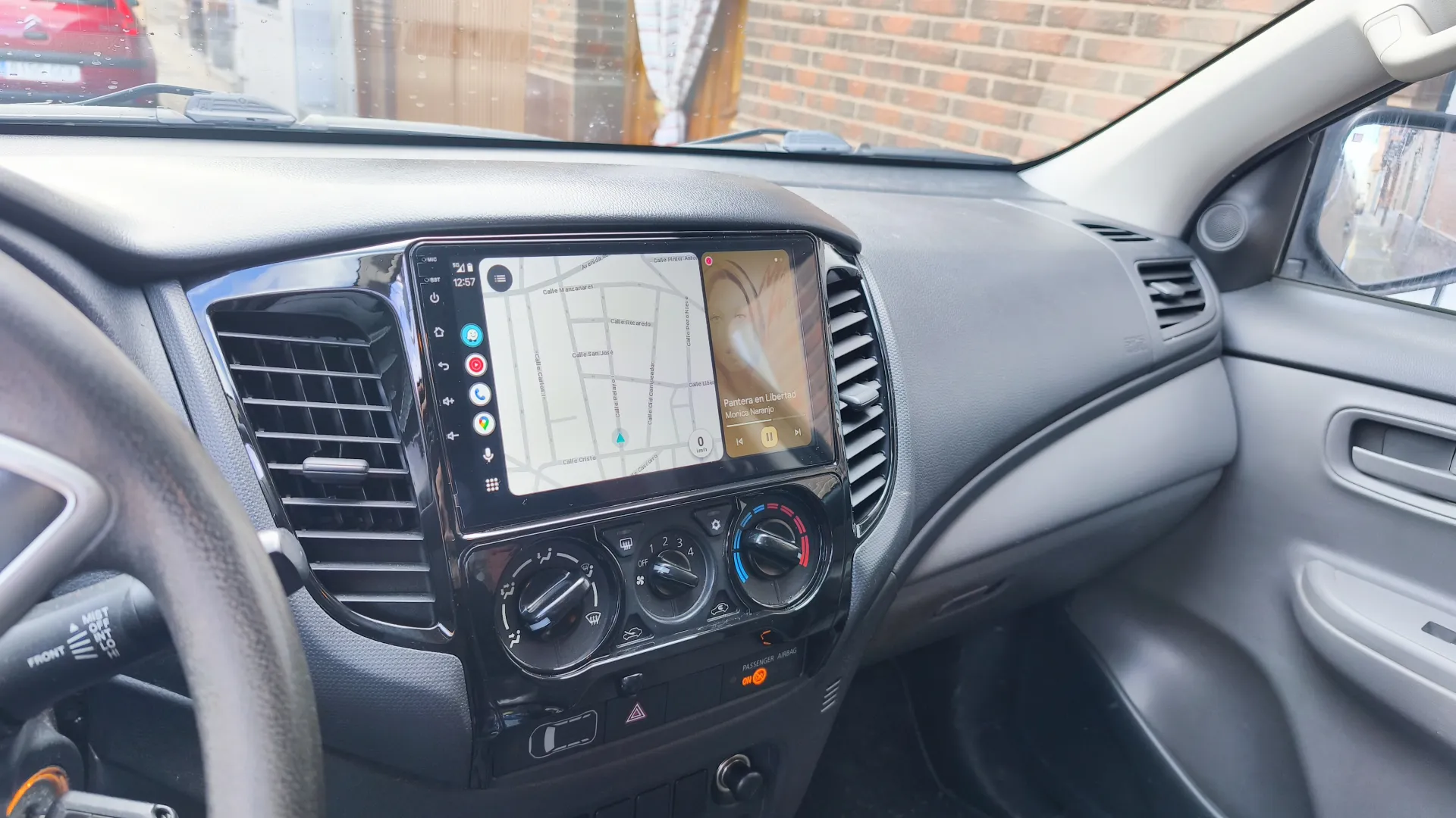 Galería Upgrade en Fiat FullBack 2015 2015: equipamiento multimedia con cámaras y cableado integrado