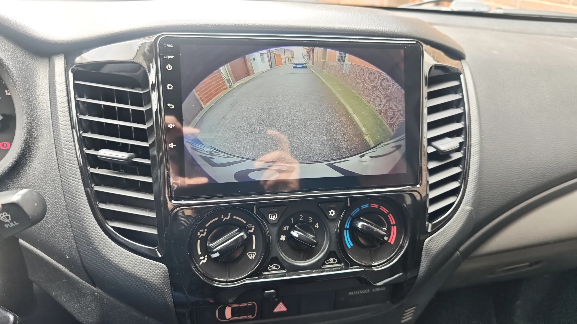 Galería Upgrade en Fiat FullBack 2015 2015: equipamiento multimedia con cámaras y cableado integrado