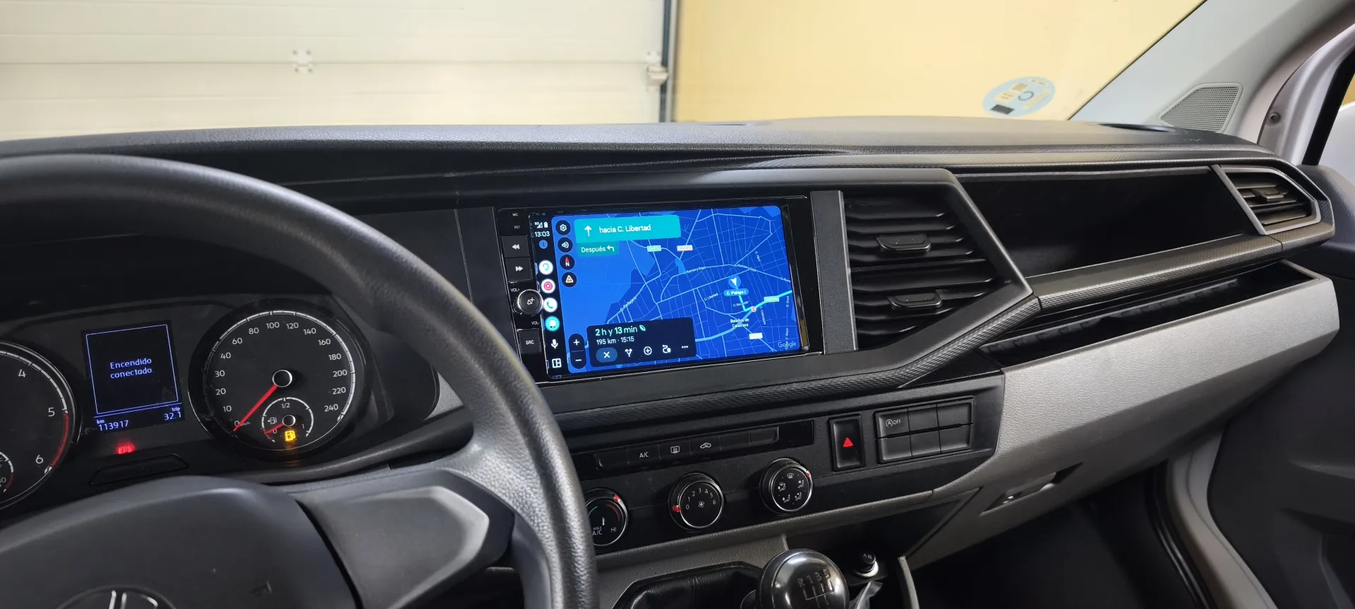 Galería Volkswagen Transporter 2018: multimedia, CAN y cámaras con calibración en taller